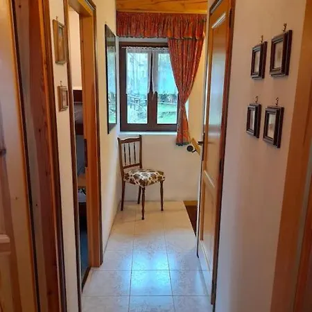 Alpe Quaggiui Σαλέ *