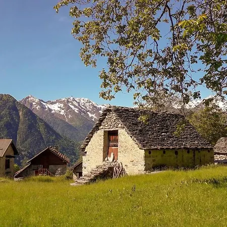 Alpe Quaggiui Σαλέ
